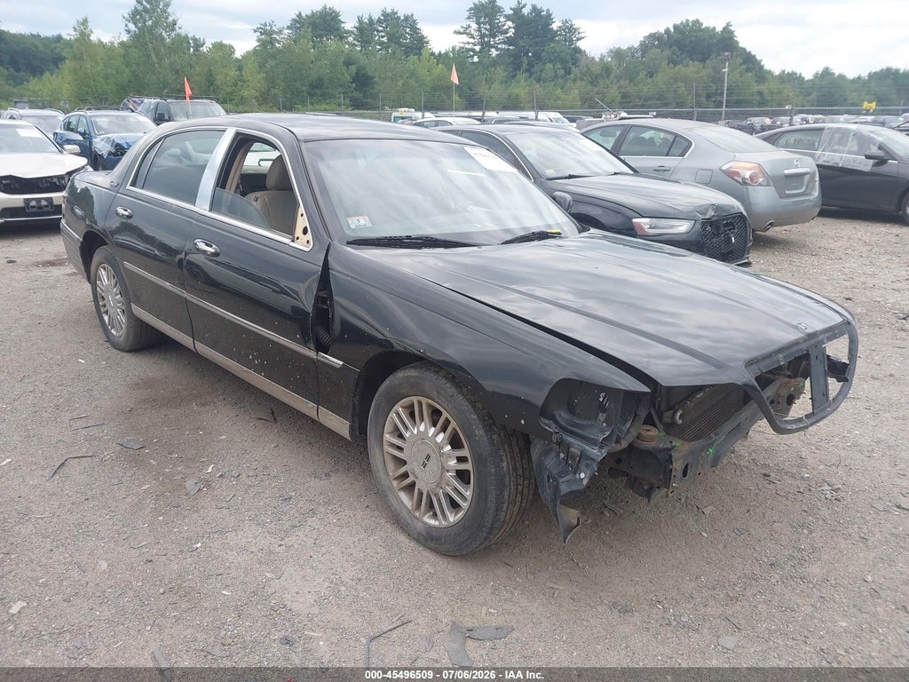 2010 LINCOLN TOWN CAR