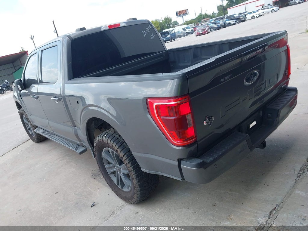 2023 Ford F-150 XLT photo 3