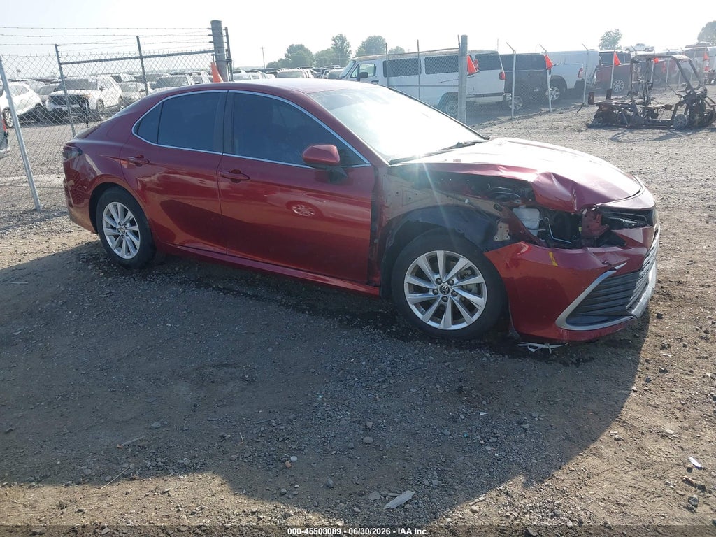 TOYOTA CAMRY 2021