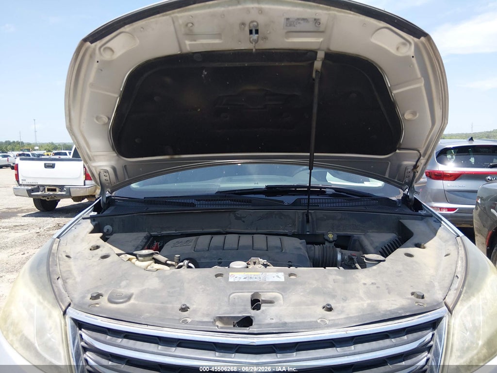 2016 Chevrolet Traverse LT photo 10
