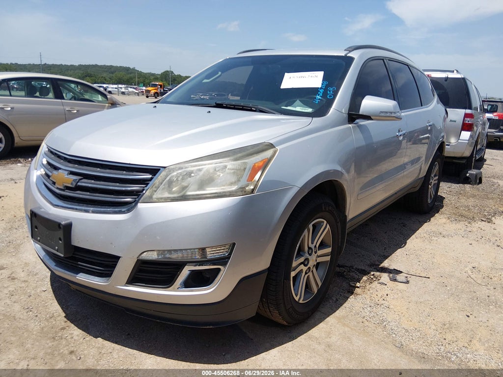 2016 Chevrolet Traverse LT photo 2