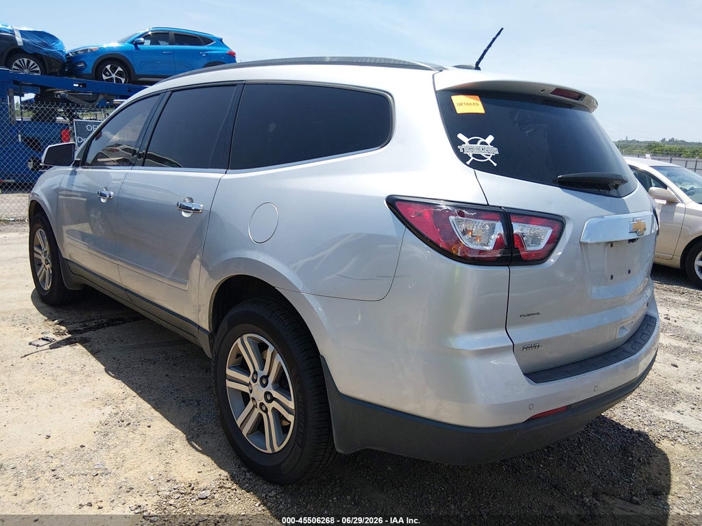 2016 Chevrolet Traverse LT photo 3