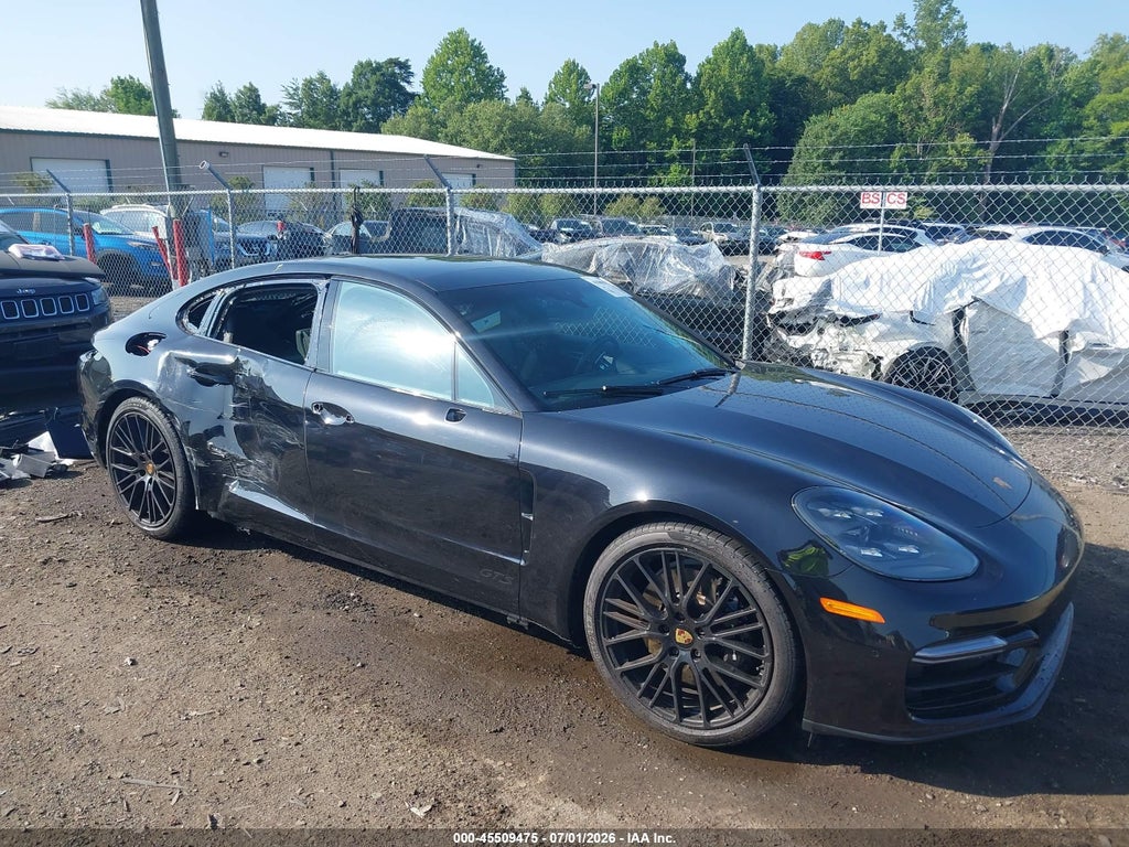 2022 PORSCHE PANAMERA