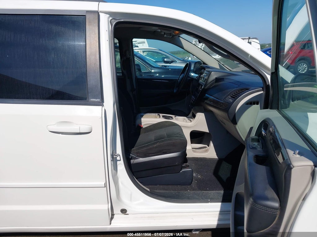 2012 Dodge Grand Caravan SXT photo 5