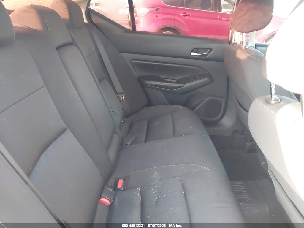 2020 Nissan Altima S FWD photo 8