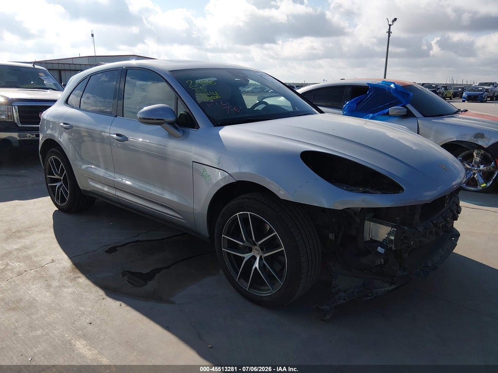 2024 PORSCHE MACAN