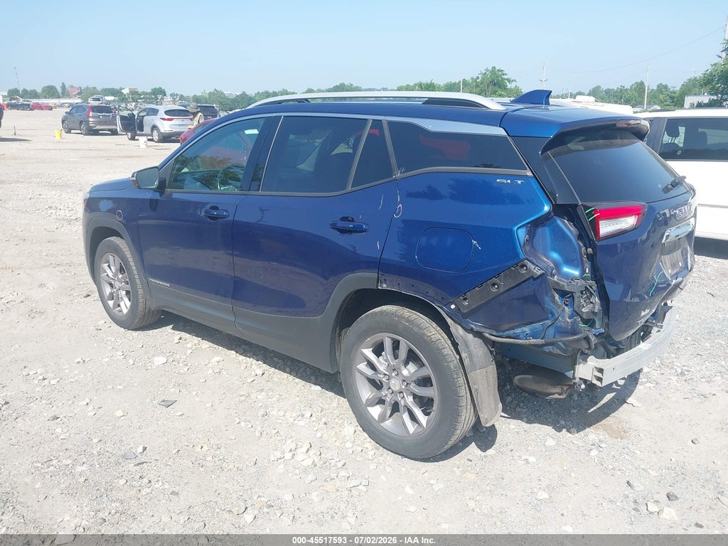 2022 GMC Terrain AWD SLT photo 3