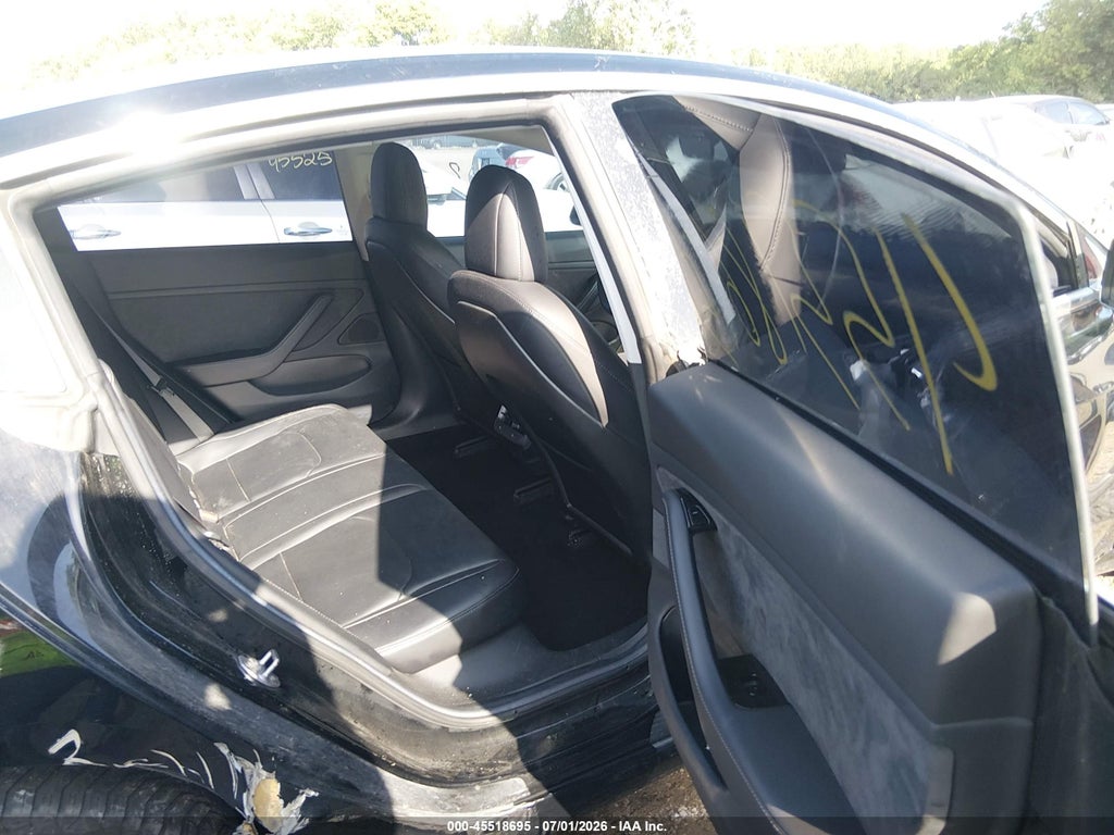 2018 Tesla Model 3 Long Range/MID Range photo 8