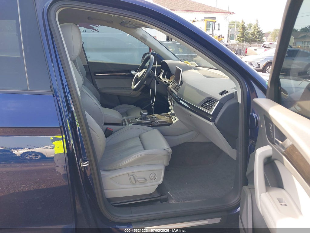 2019 Audi Q5 45 Premium photo 5
