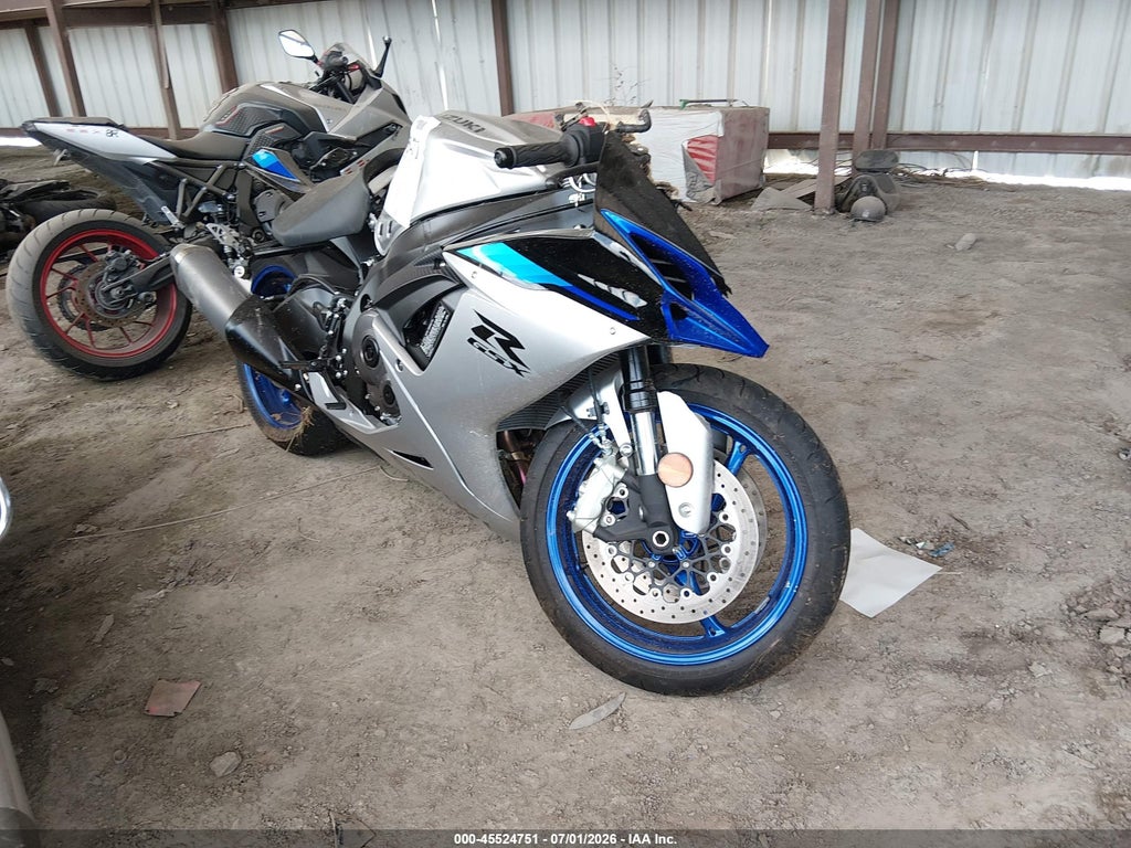 2026 SUZUKI GSX-R600
