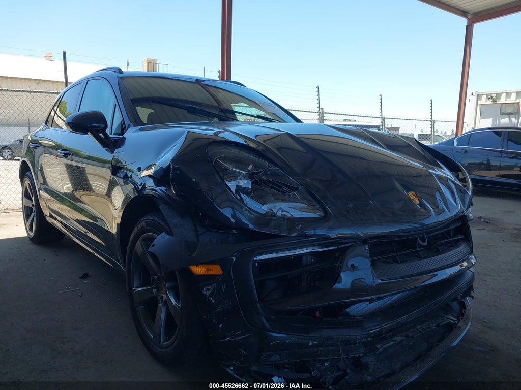 2026 PORSCHE MACAN