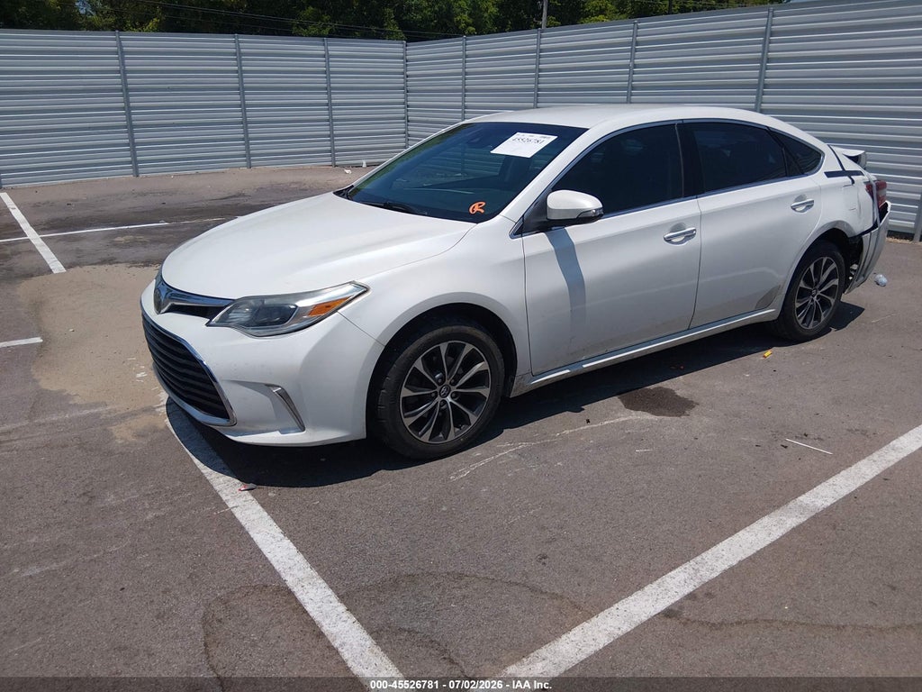 2018 Toyota Avalon XLE photo 2