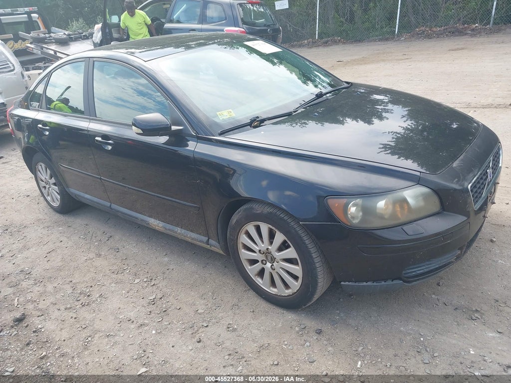 2005 VOLVO S40