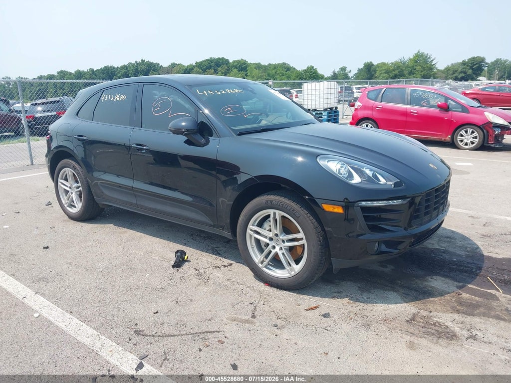 2017 PORSCHE MACAN