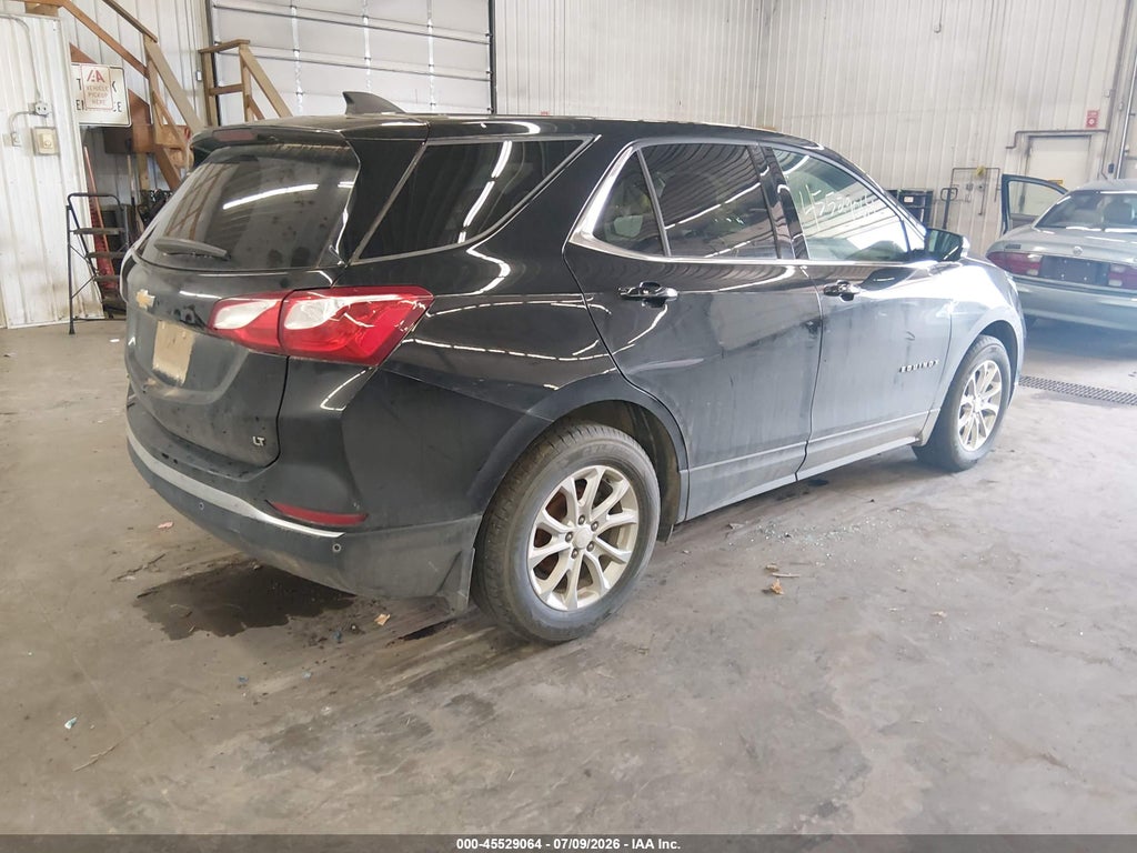 2018 Chevrolet Equinox LT photo 4