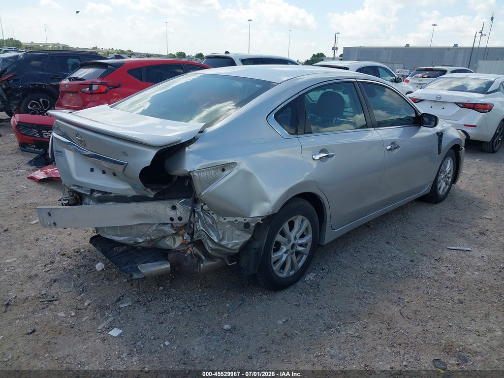 2014 Nissan Altima 2.5 S photo 4