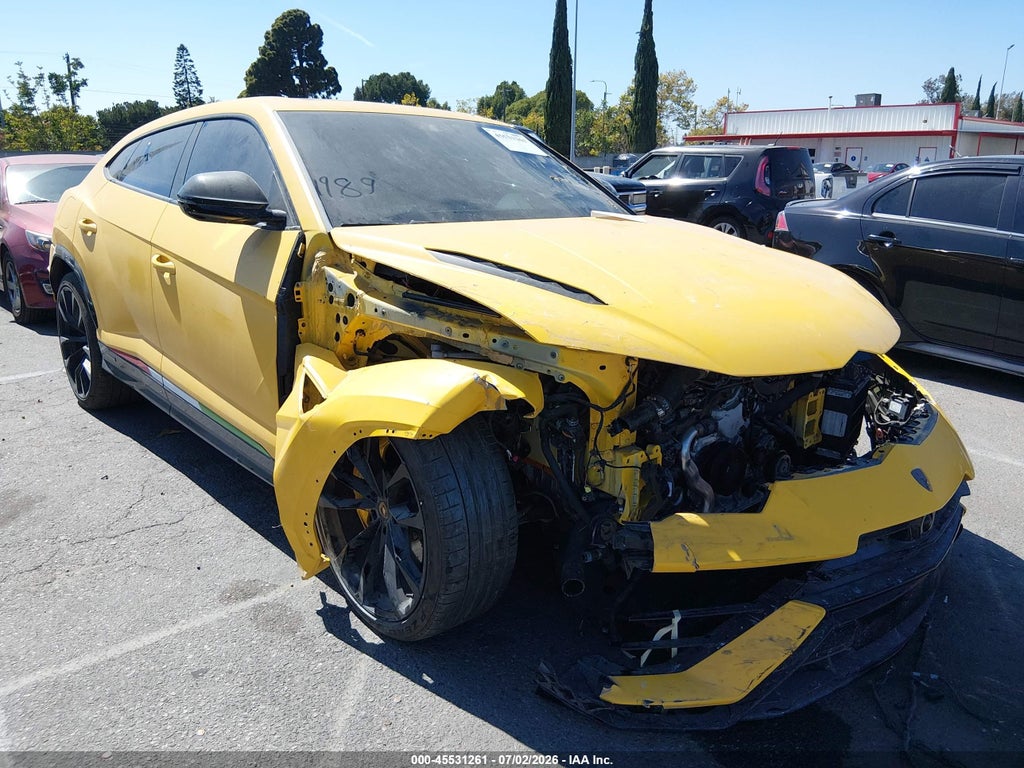 2024 LAMBORGHINI URUS
