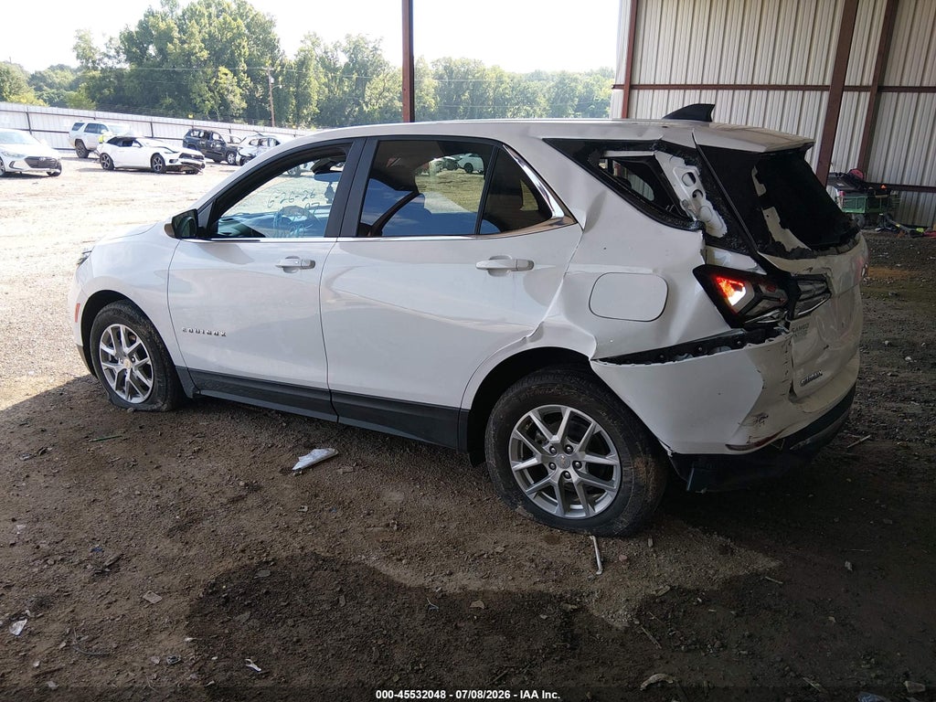 2024 Chevrolet Equinox FWD LT photo 3