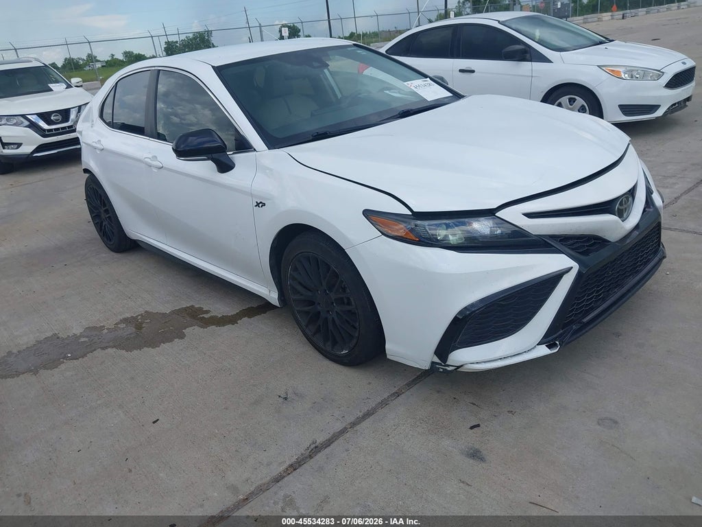 TOYOTA CAMRY 2023