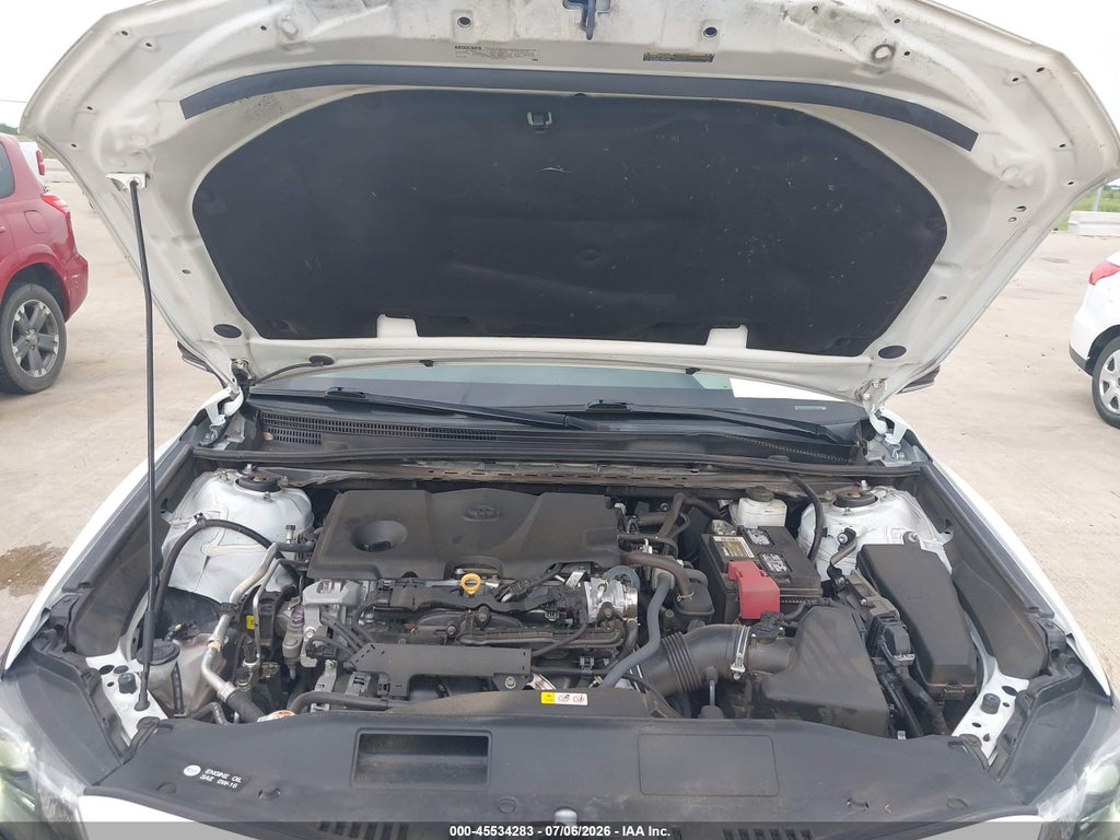 2023 Toyota Camry SE photo 10