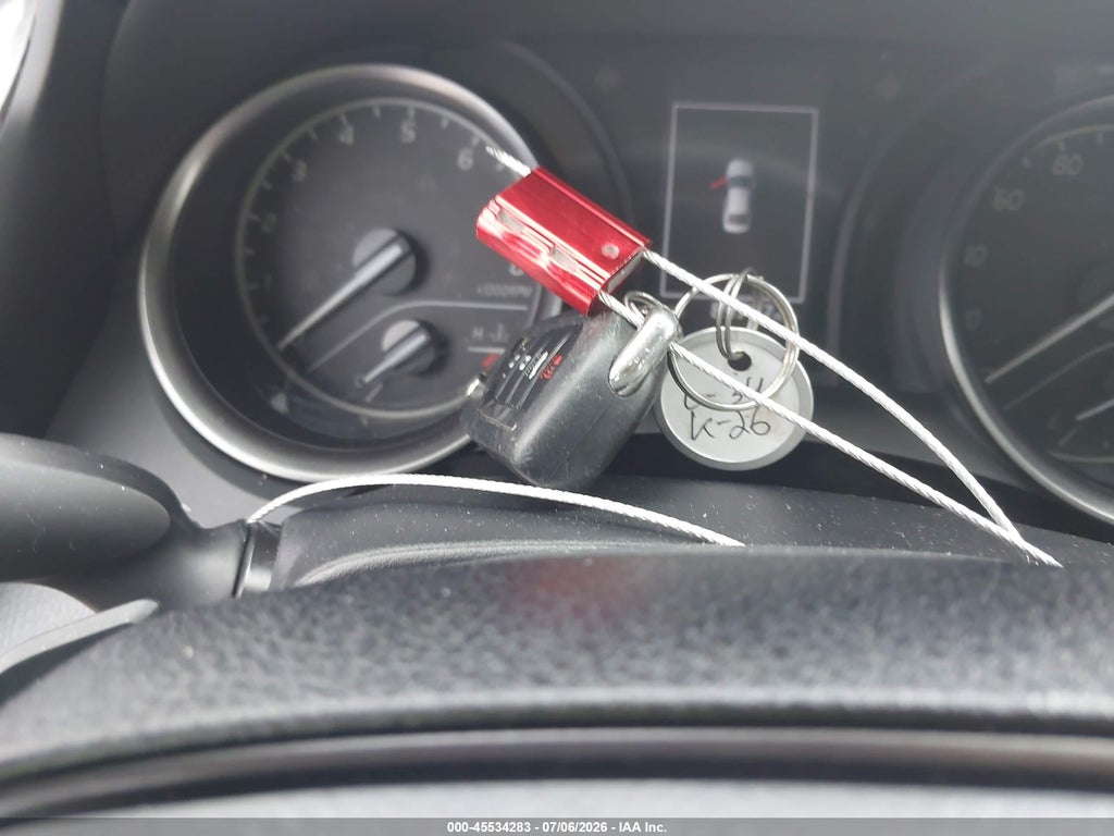 2023 Toyota Camry SE photo 11