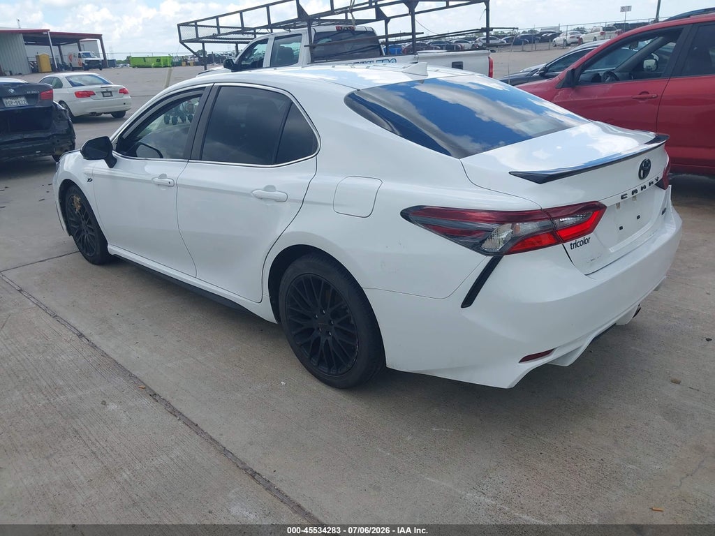 2023 Toyota Camry SE photo 3