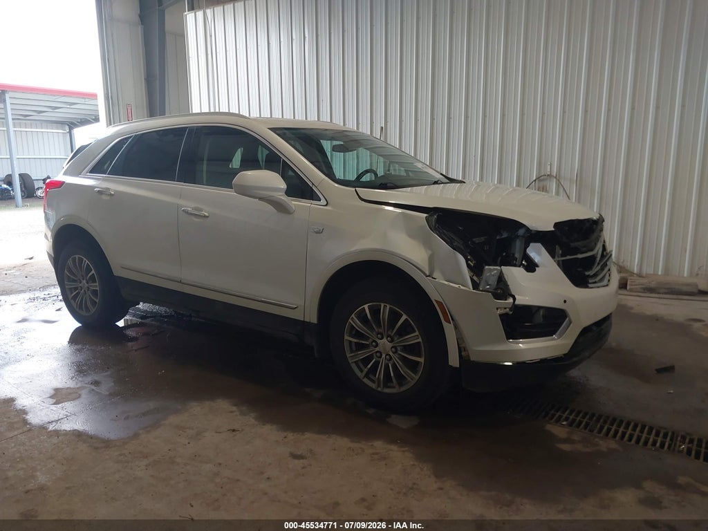 2017 CADILLAC XT5