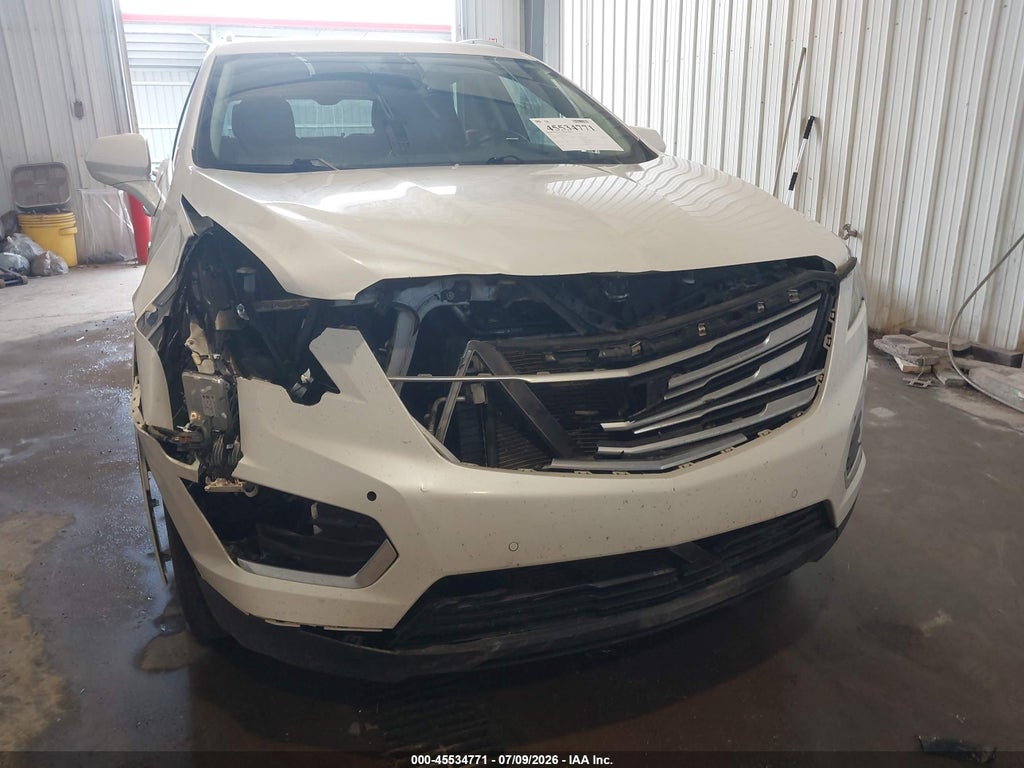 2017 Cadillac XT5 Luxury photo 6