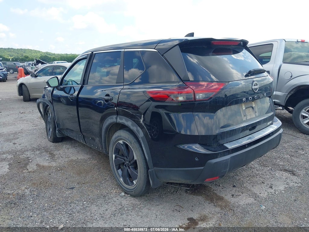 2025 Nissan Rogue SV FWD photo 3