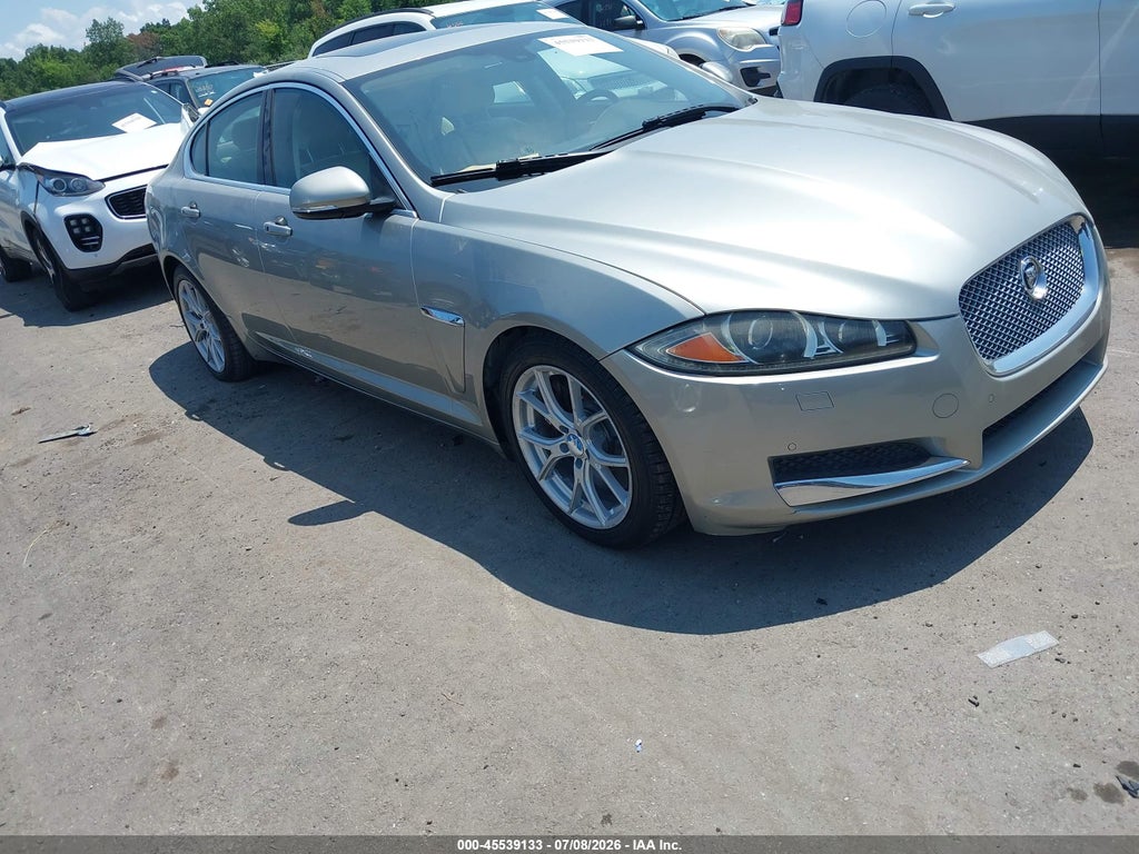 2013 JAGUAR XF