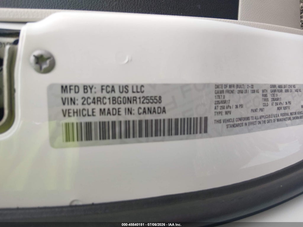 2022 Chrysler Pacifica Touring L photo 9