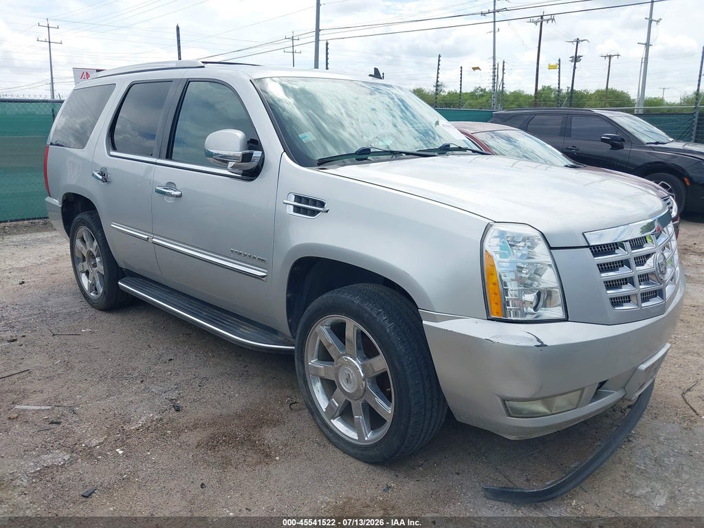 2010 CADILLAC ESCALADE