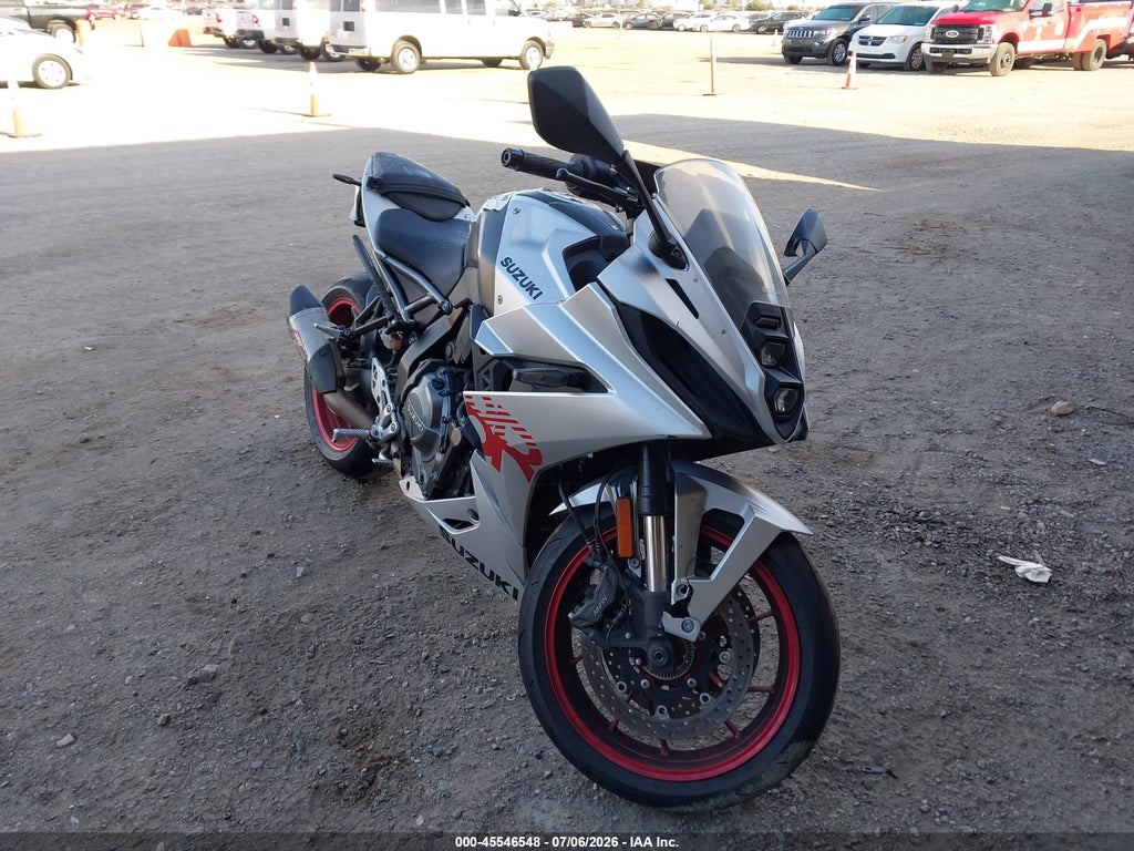 2024 SUZUKI GSX800