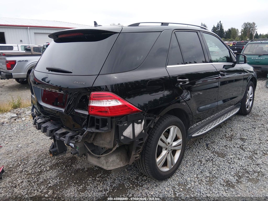 2014 Mercedes-Benz ML 350 4MATIC photo 4