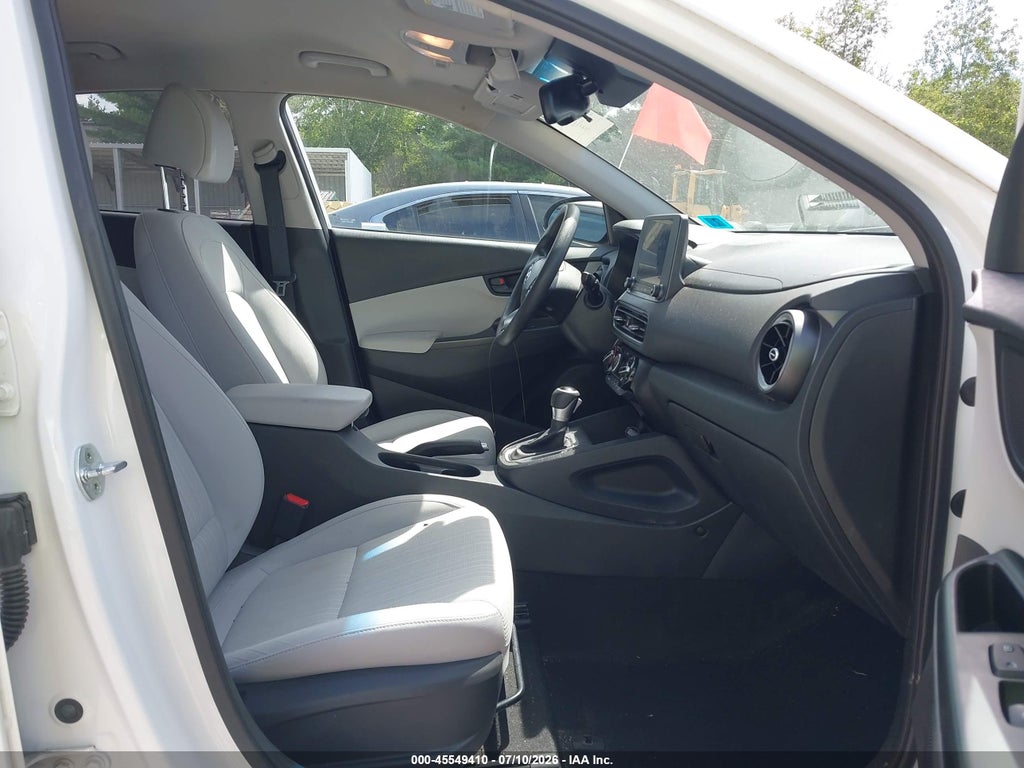 2022 Hyundai Kona SEL photo 5