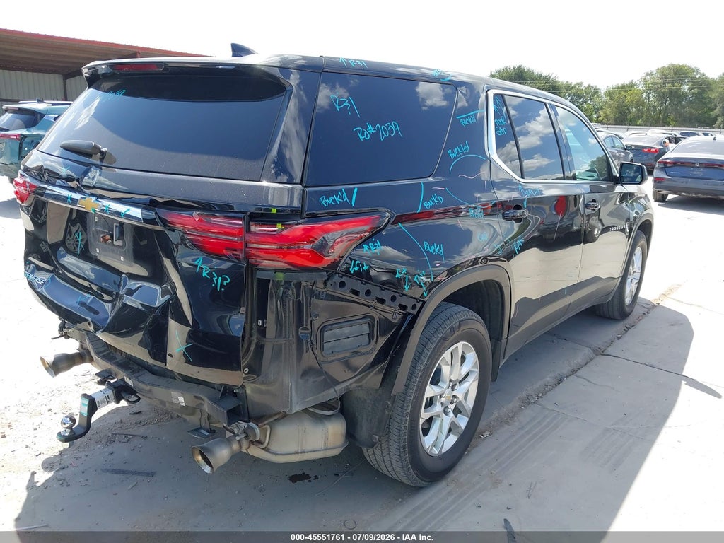 2023 Chevrolet Traverse FWD LS photo 4