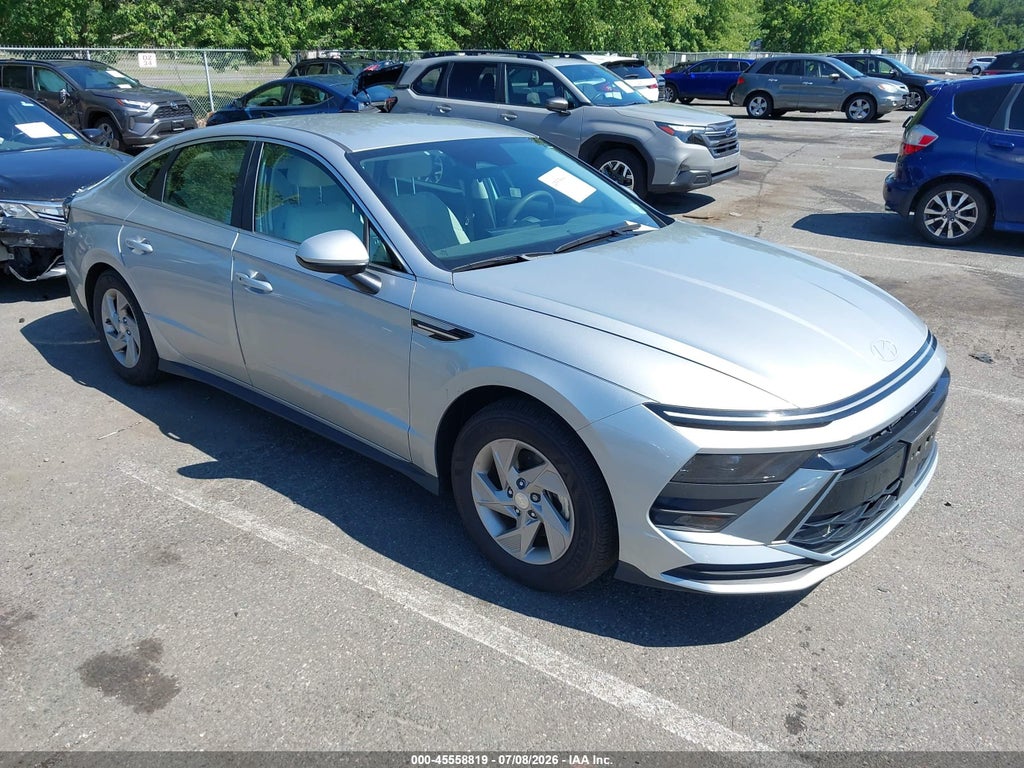 2025 Hyundai Sonata SE photo 1