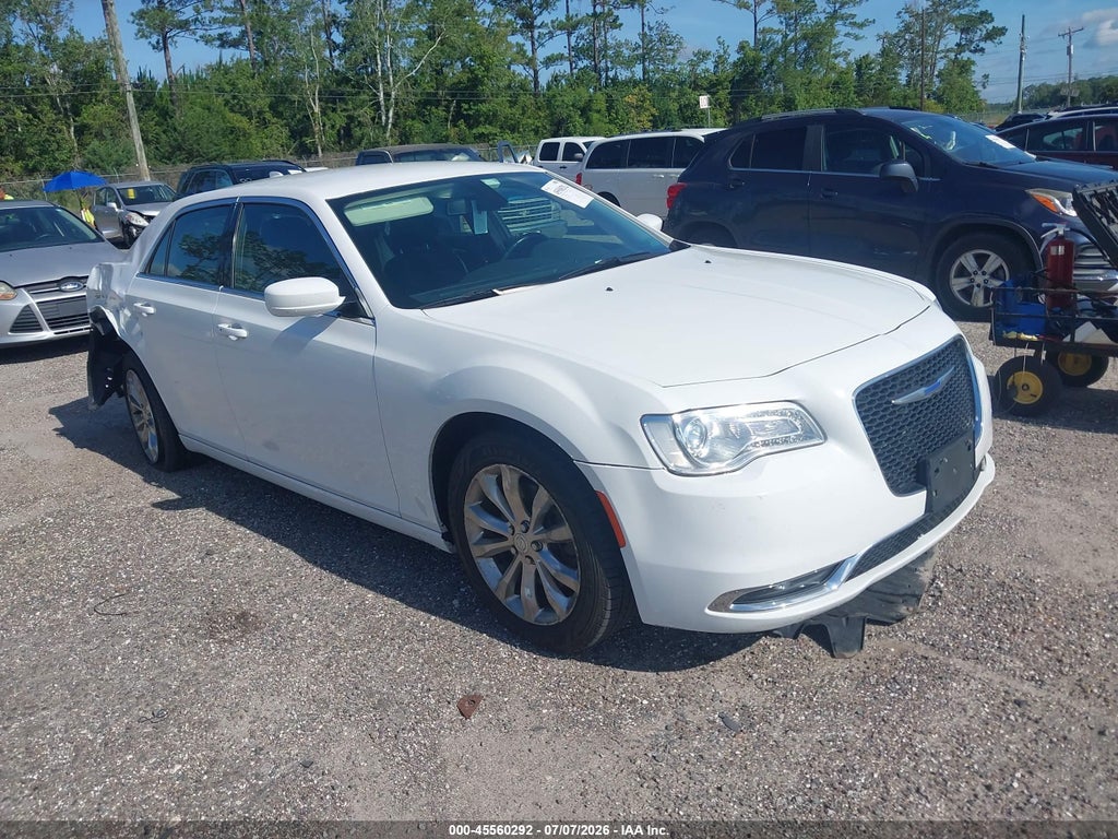 2018 CHRYSLER 300