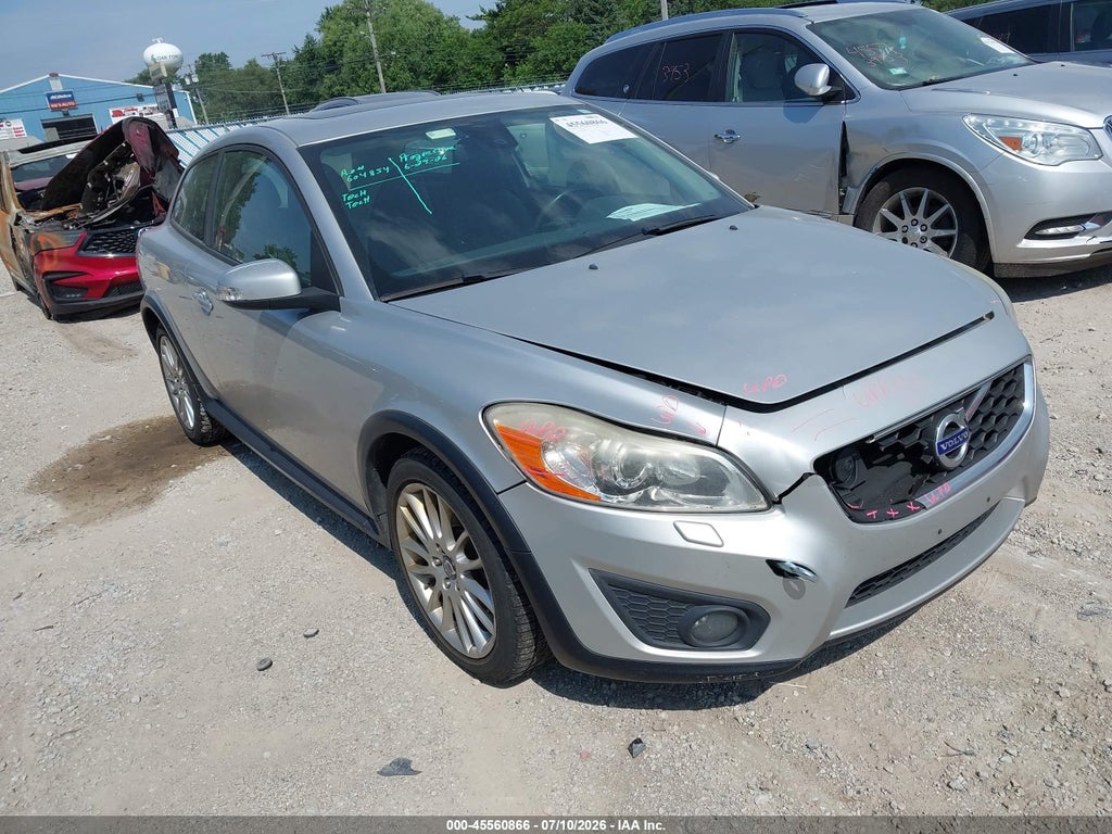 2011 VOLVO C30