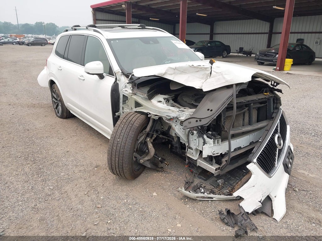 2018 VOLVO XC90