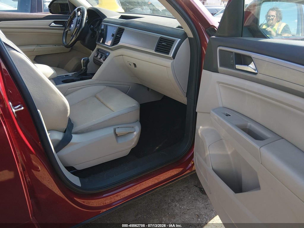 2018 Volkswagen Atlas 2.0T SE photo 5