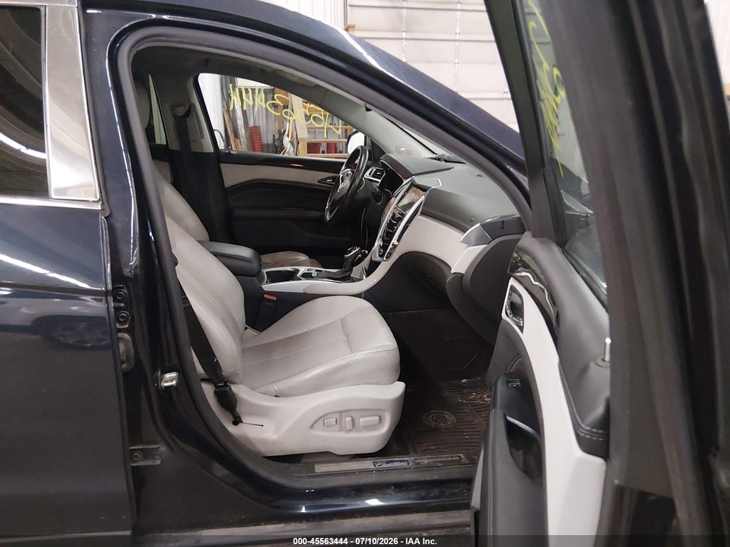 2016 Cadillac SRX Luxury Collection photo 5