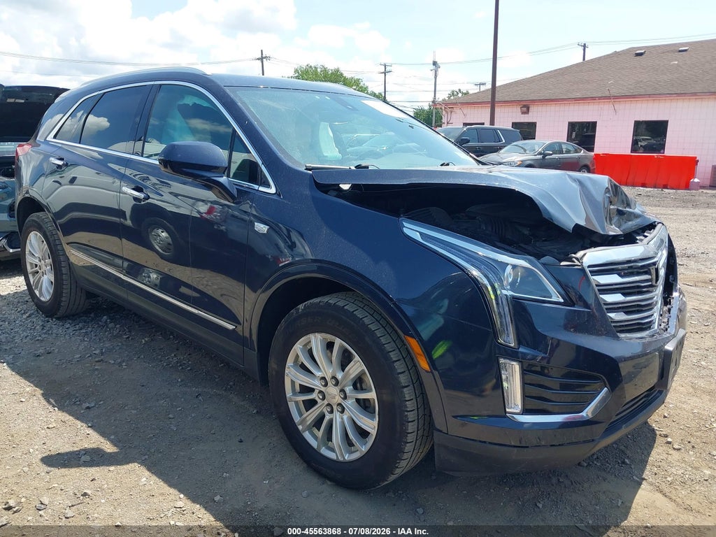 2017 CADILLAC XT5