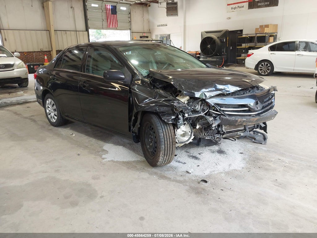 2013 TOYOTA COROLLA LE