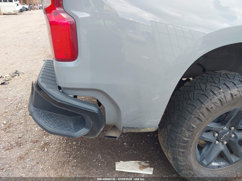 2024 Chevrolet Silverado 1500 4WD Short BED Custom Trail Boss photo 6