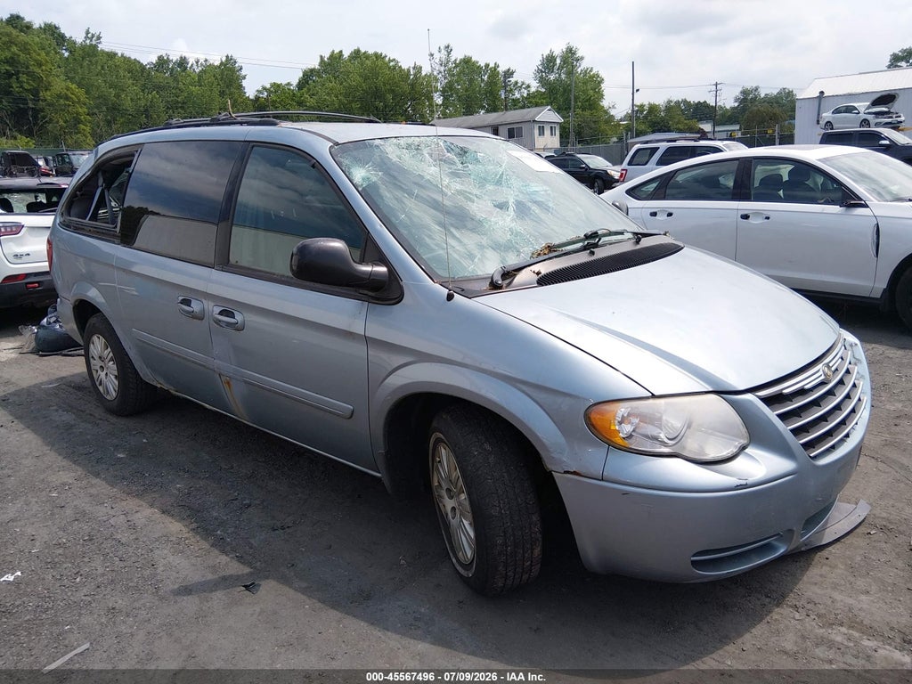 2005 CHRYSLER TOWN & COUNTRY
