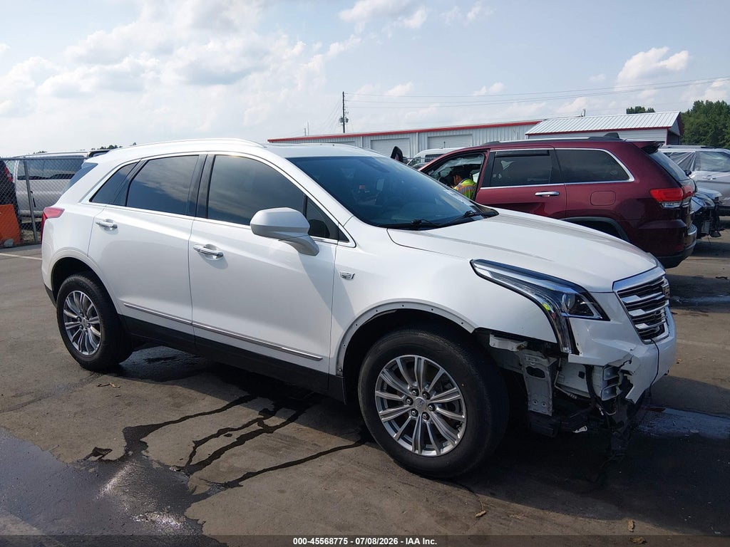 2017 CADILLAC XT5
