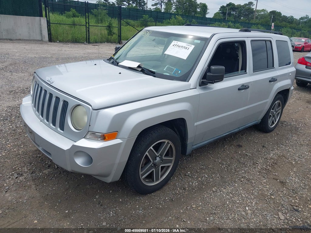 2008 Jeep Patriot Sport photo 2