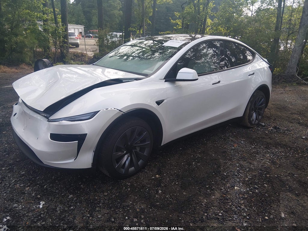 2026 Tesla Model Y ALL-Wheel Drive/Long Range Launch Series/Premium ALL-Wheel Drive photo 2