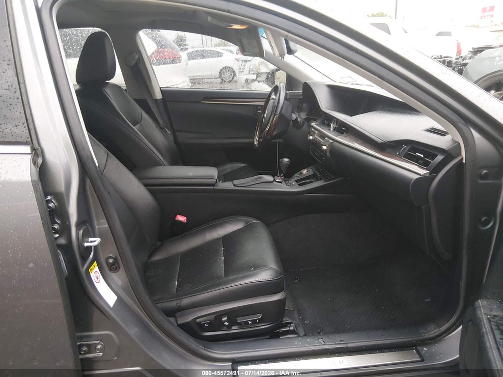 2015 Lexus ES 350 photo 5